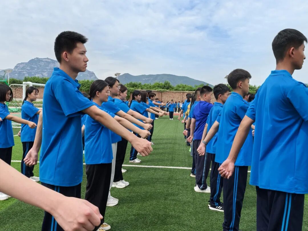 河北同仁早操.jpg